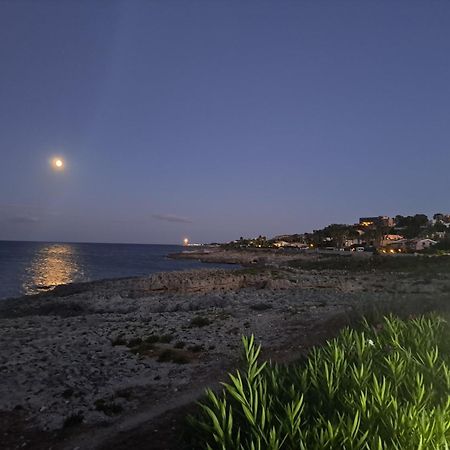 La Veranda Sul Mare Augusta Bagian luar foto